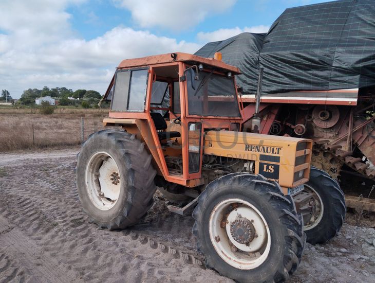 Trator Agrícola Renault LS