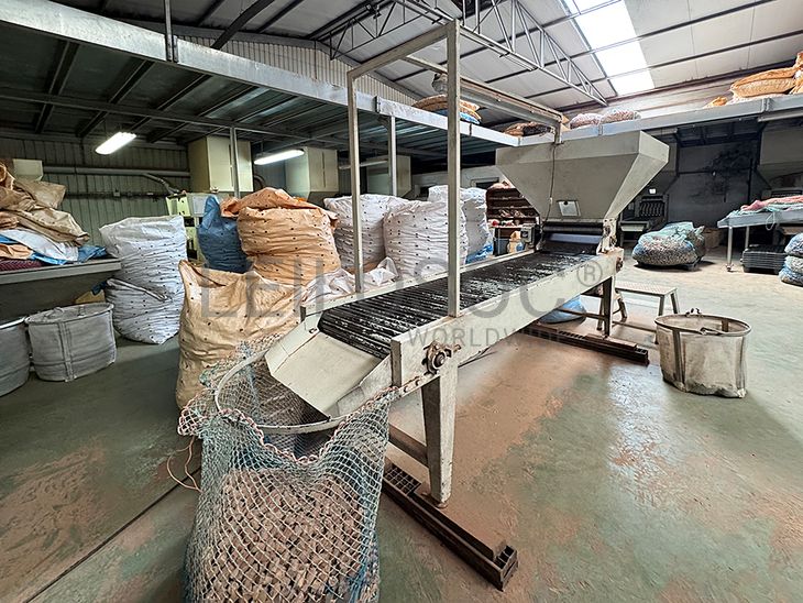 Equipamentos Industriais, Ferramentaria, de Escritório e Mobiliário