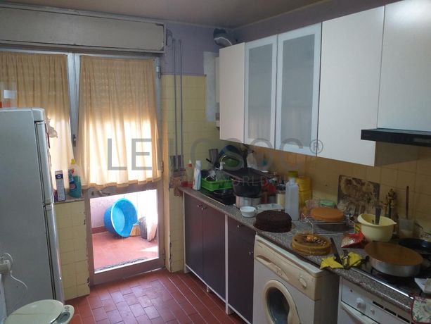 LEILÃO SUSPENSO · 1/5 de Apartamento T4 · Vila Nova de Cerveira