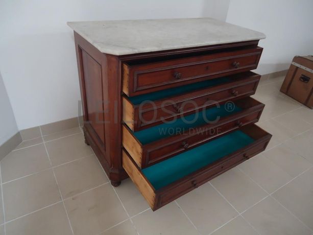 Mobiliário e Decoração