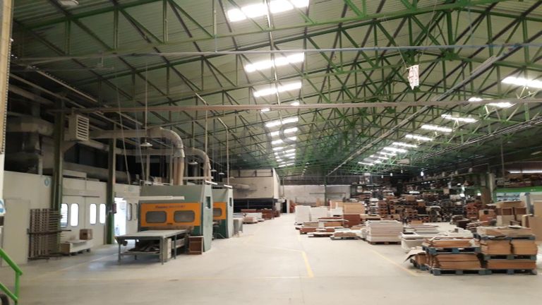 Pavilhão + Lotes para Construção + Terrenos · 1/24 de Terreno · Ourém