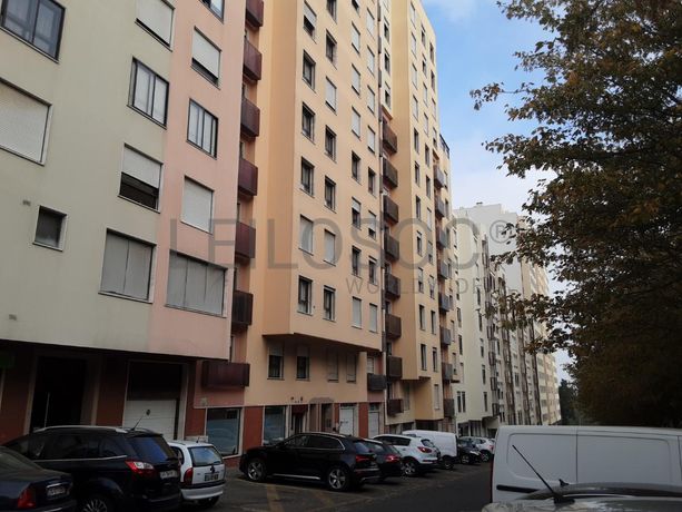 Apartamento T3 · Alfragide, Amadora
