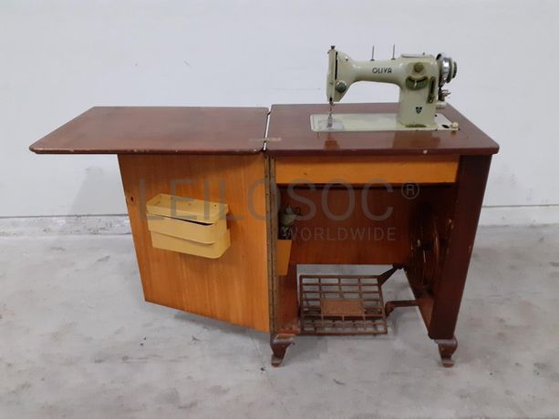 Máquina Costura Oliva