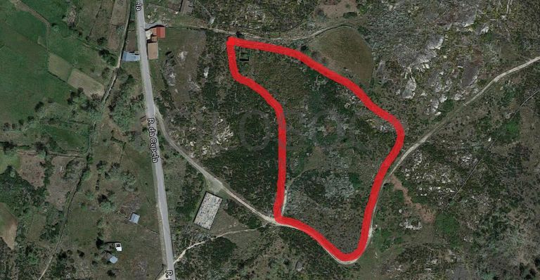 Terreno com Benfeitorias · Vila Real