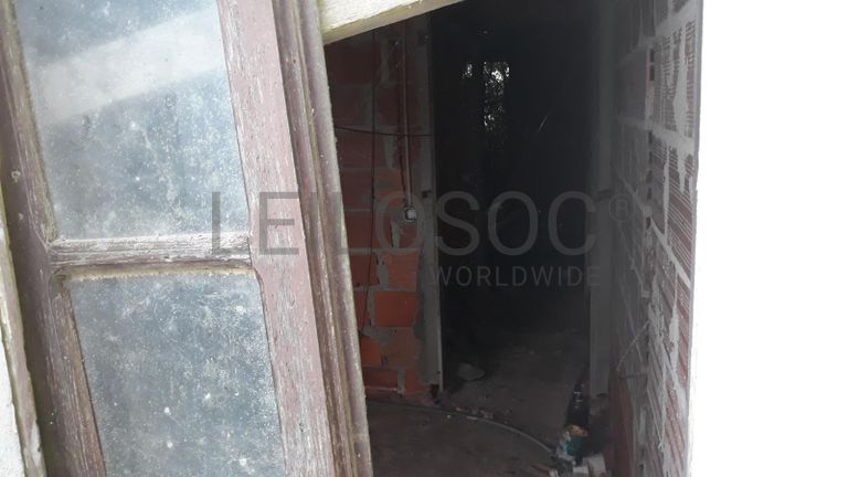 Usufruto de Moradia (Ruínas) · Rio Maior