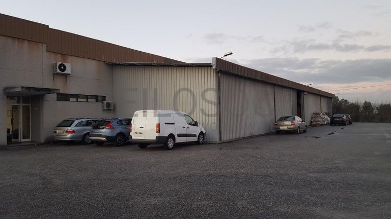 Armazém Industrial + Equipamentos