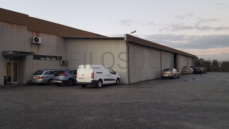 Armazém com Logradouro · Marco de Canaveses