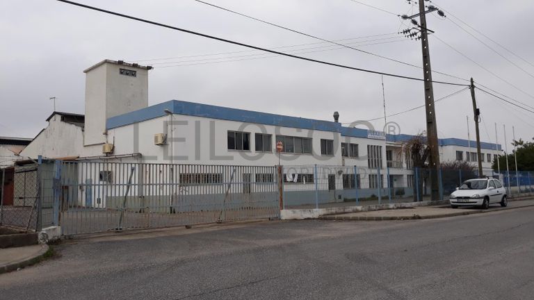 Armazém Industrial · Vila Chã de Ourique - Cartaxo