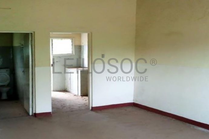 Condomínio com 14 moradias em Tete ·