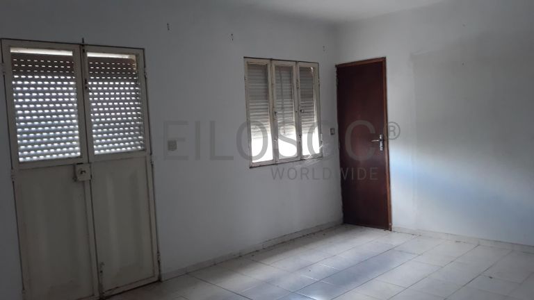 Moradia V3 com Garagem · Castelo Branco