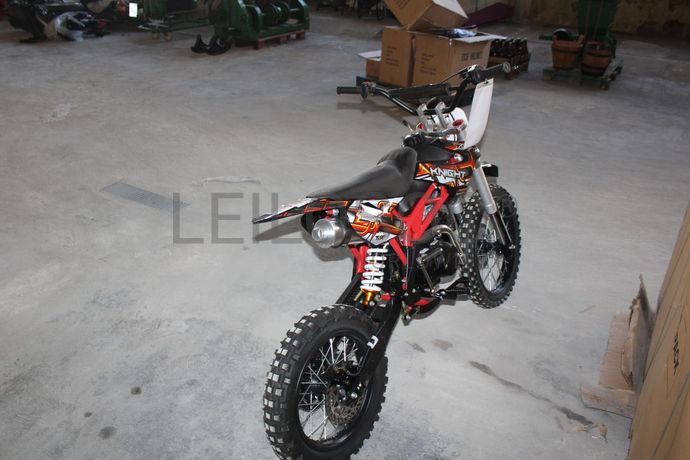 Motociclo TOX125 KNIGHT