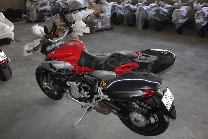 MV Augusta STRADALE 800
