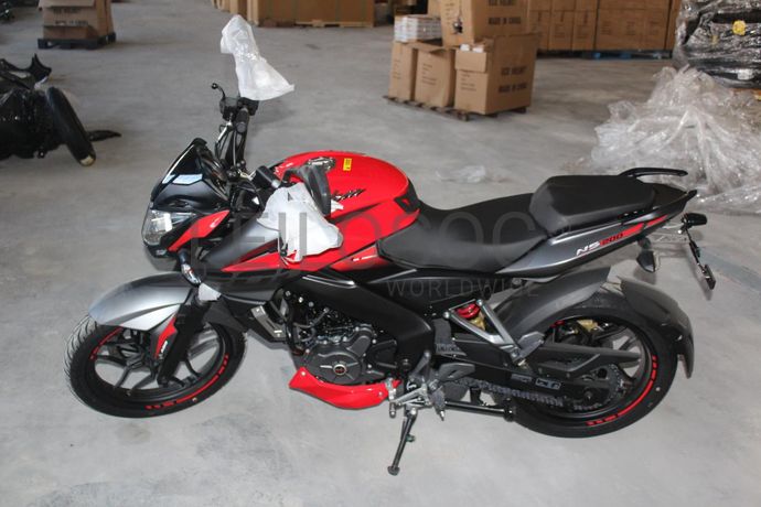 Bajaj Pulsar NS200 FI ABS