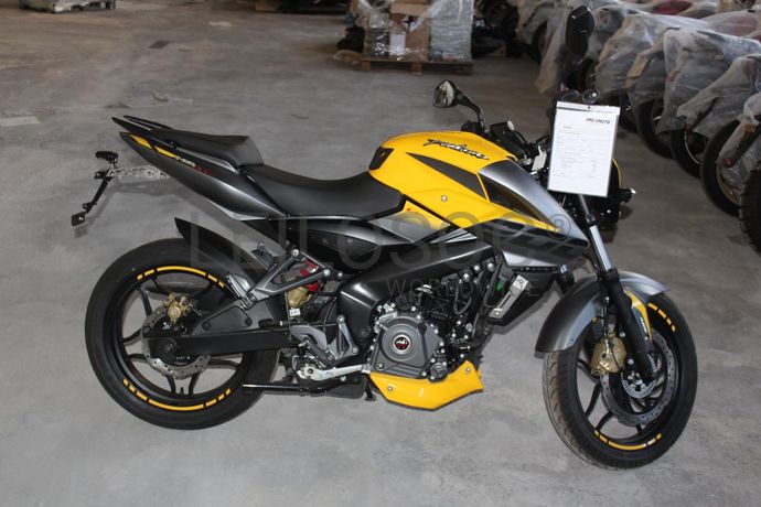 Bajaj Pulsar NS 200 FI ABS