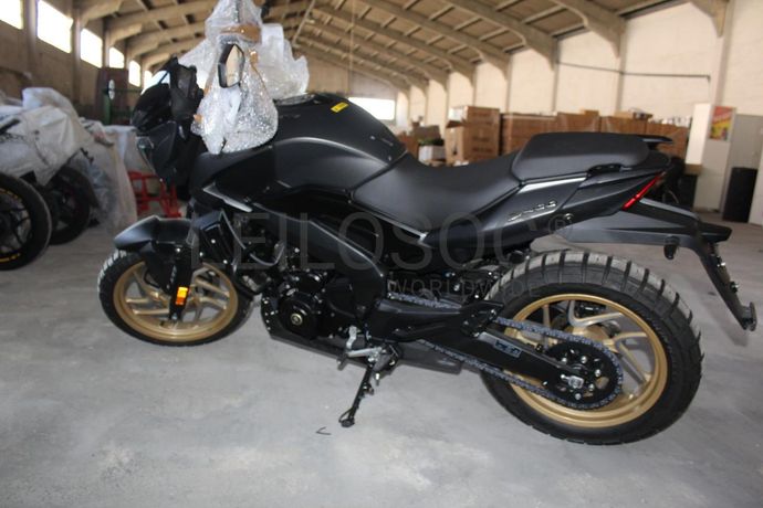 Bajaj Dominar D400 ABS