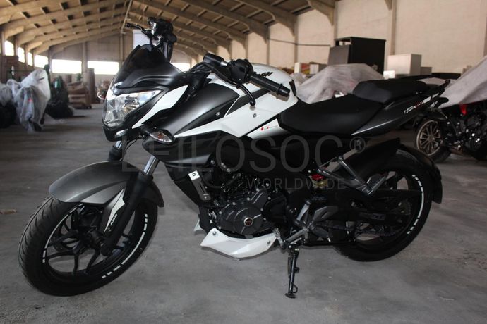 Bajaj Pulsar NS 200 FI ABS