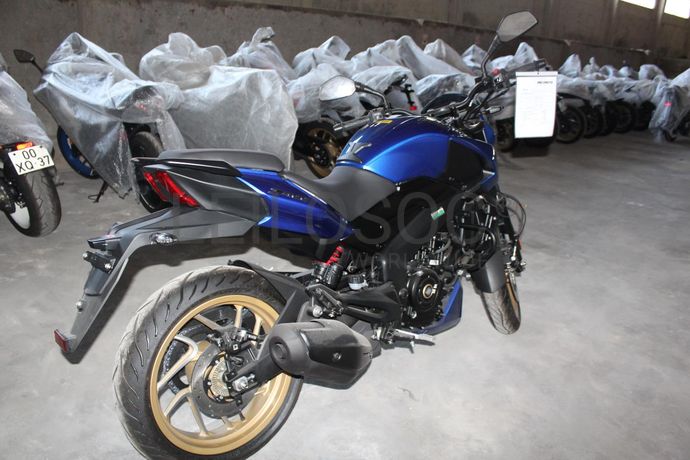 Bajaj Dominar D400 ABS