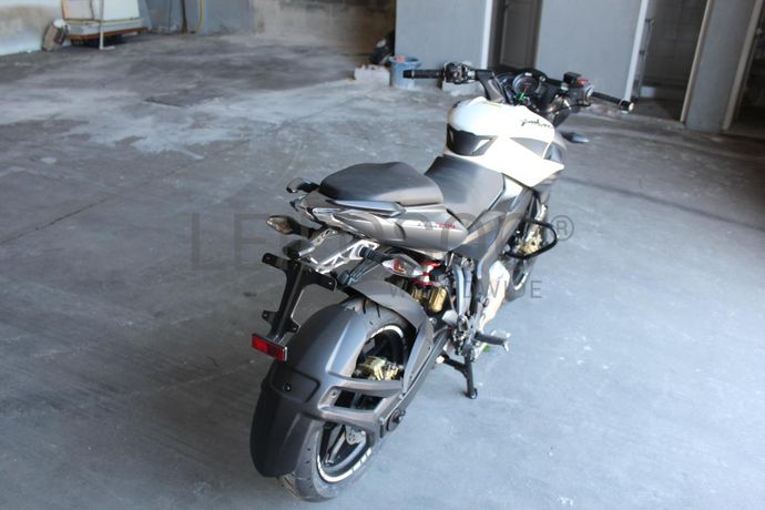 Bajaj Pulsar NS 200 FI ABS