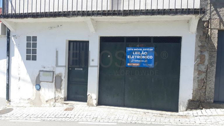 Moradia V3 com Garagem · Castelo Branco