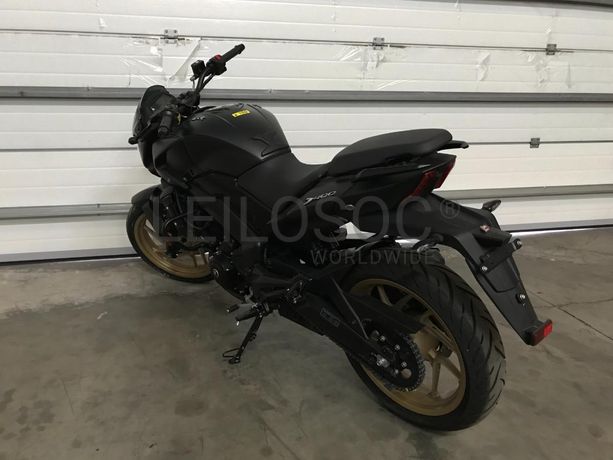 Bajaj Dominar D400 ABS