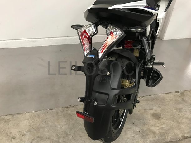 Bajaj Pulsar RS200