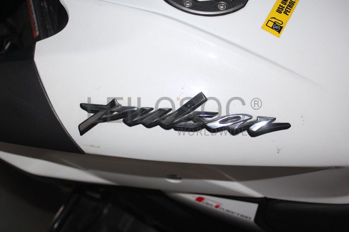 Bajaj Pulsar NS 200 FI ABS