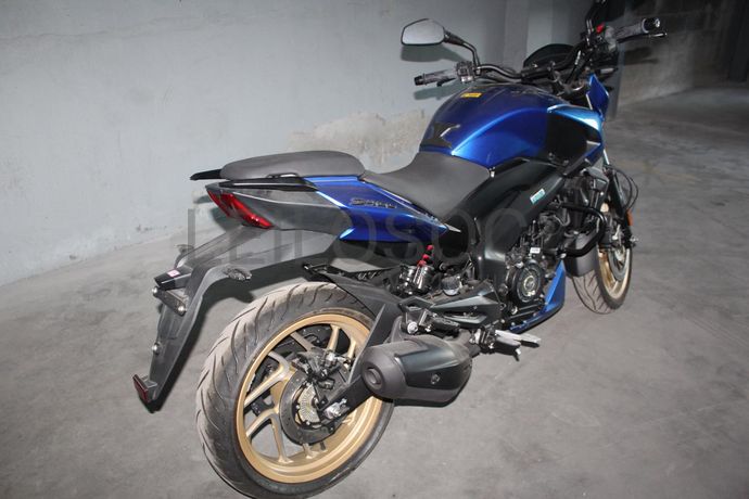 Bajaj Dominar D400 ABS