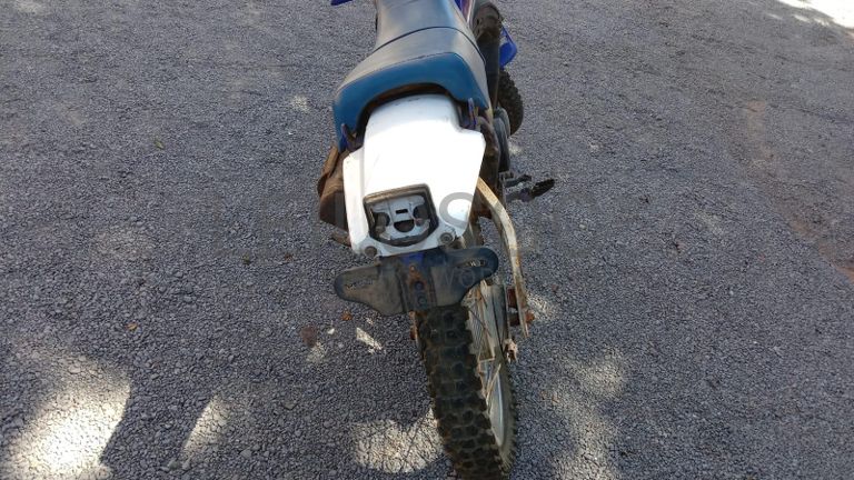 Motorizada de marca Yamaha DT 125 ·