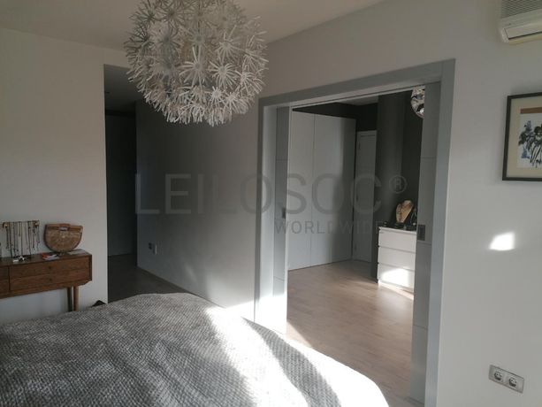 Moradia V3 com Piscina inserida na Quinta da Moura · Oeiras