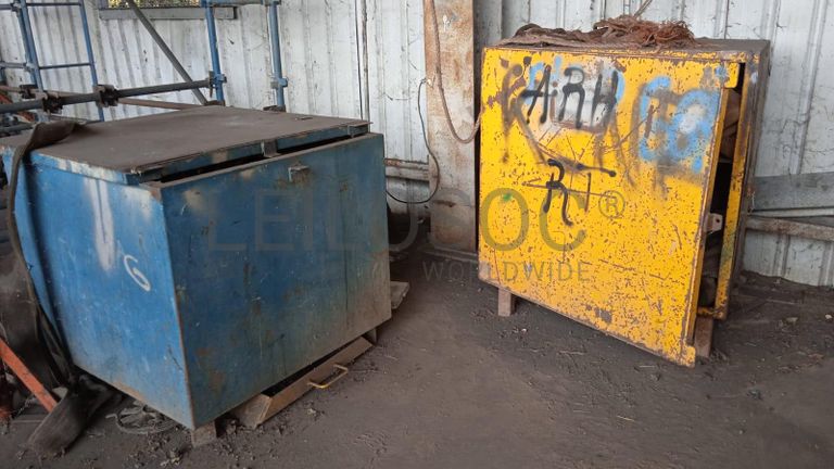 CAIXAS METÁLICAS ·