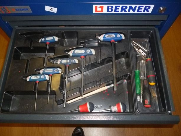 Carro para ferramentas + Equipamento Diverso