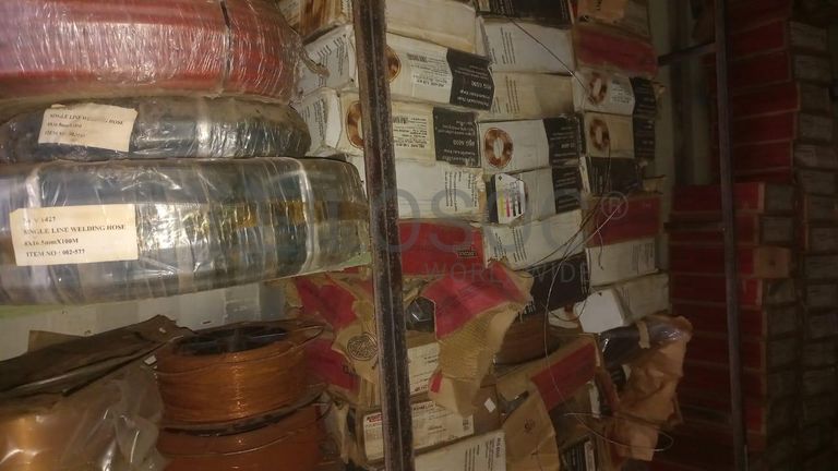 Diversos + Diversos + Diversos + Gerador + Wedinb box + Diversos + Wedding Machine + Diversos + Rolls Jig + Diversos + Contentor de 40P ·