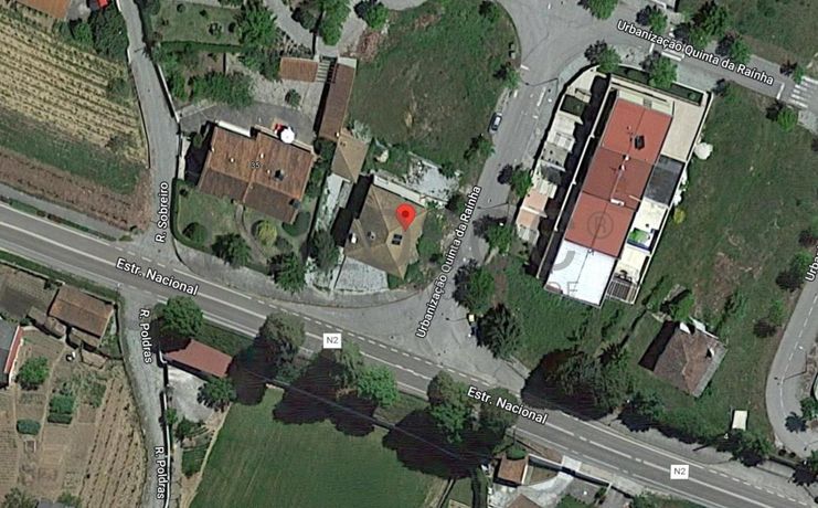 Moradia V5 com Anexo e Logradouro · Chaves