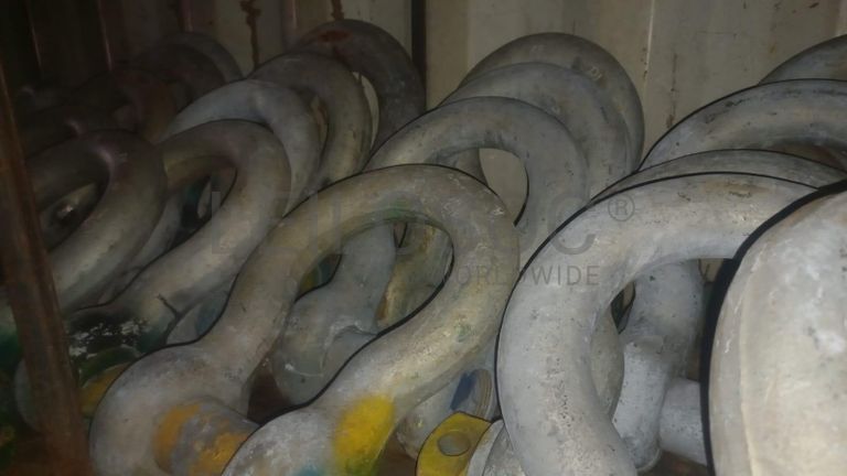 Diversos + Diversos + Diversos + Diversos + Diversos + Diversos + Diversos + Welding Machine + Welding Machine + Welding Machine + Ridgid Machine + Motores + Cut off machine + Caixas de Ferramenta + Varões + Diversos + Frolas + Cintos de Segurança + Diversos + Contentor de 40P ·