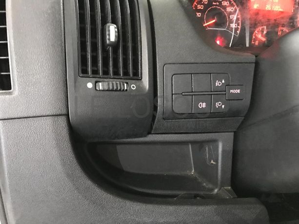 Peugeot Boxer 2.0 Blue HDI · Ano 2017