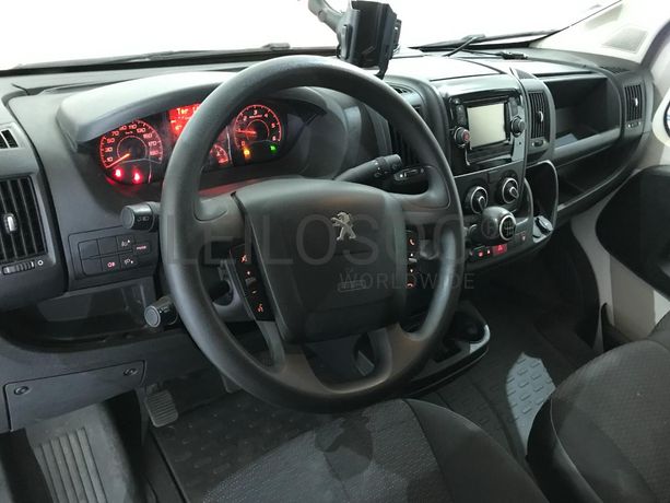 Peugeot Boxer 2.0 Blue HDI · Ano 2017