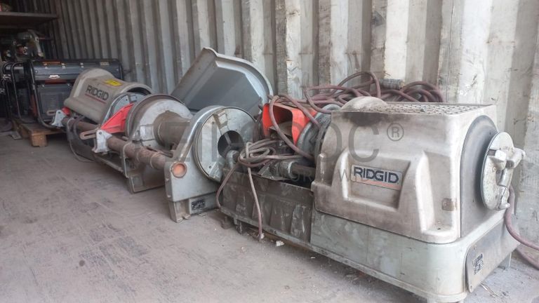 Diversos + Diversos + Diversos + Diversos + Diversos + Diversos + Diversos + Welding Machine + Welding Machine + Welding Machine + Ridgid Machine + Motores + Cut off machine + Caixas de Ferramenta + Varões + Diversos + Frolas + Cintos de Segurança + Diversos + Contentor de 40P ·