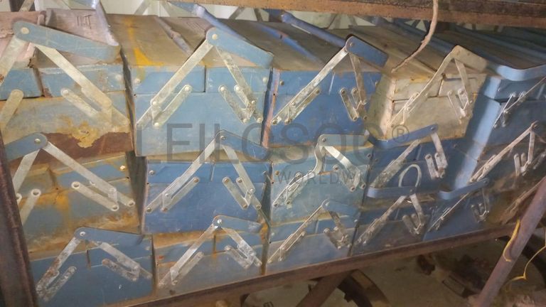 Diversos + Diversos + Diversos + Diversos + Diversos + Diversos + Diversos + Welding Machine + Welding Machine + Welding Machine + Ridgid Machine + Motores + Cut off machine + Caixas de Ferramenta + Varões + Diversos + Frolas + Cintos de Segurança + Diversos + Contentor de 40P ·