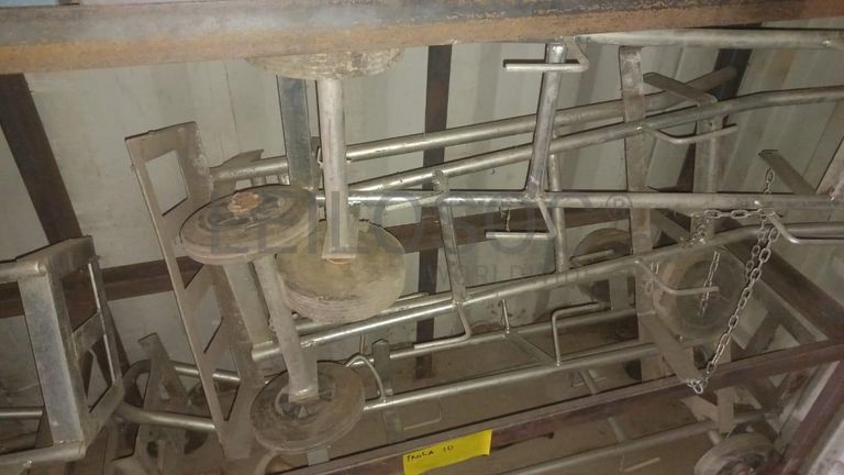 Diversos + Diversos + Diversos + Diversos + Diversos + Diversos + Diversos + Welding Machine + Welding Machine + Welding Machine + Ridgid Machine + Motores + Cut off machine + Caixas de Ferramenta + Varões + Diversos + Frolas + Cintos de Segurança + Diversos + Contentor de 40P ·