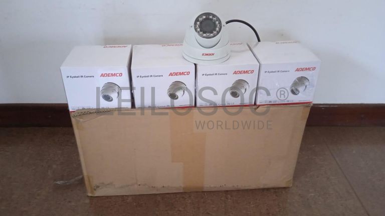 Câmeras de vigilância + Equipamentos de vigilância + Equipamentos de vigilância + Equipamentos de vigilância + Equipamentos de vigilância + Equipamentos de vigilância ·