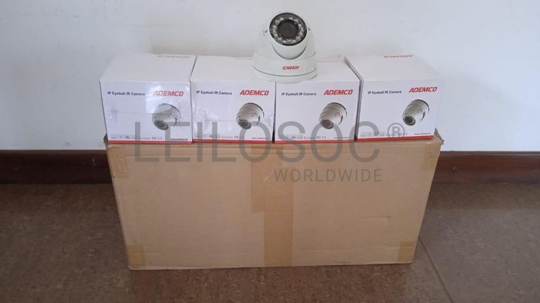 Câmeras de vigilância + Equipamentos de vigilância + Equipamentos de vigilância + Equipamentos de vigilância + Equipamentos de vigilância + Equipamentos de vigilância ·