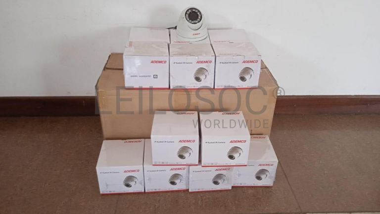 Equipamentos de vigilância + Equipamentos de vigilância + Equipamentos de vigilância + Equipamentos de vigilância ·