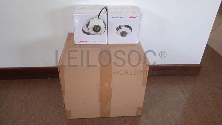 Câmeras de vigilância + Equipamentos de vigilância + Equipamentos de vigilância + Equipamentos de vigilância + Equipamentos de vigilância + Equipamentos de vigilância ·