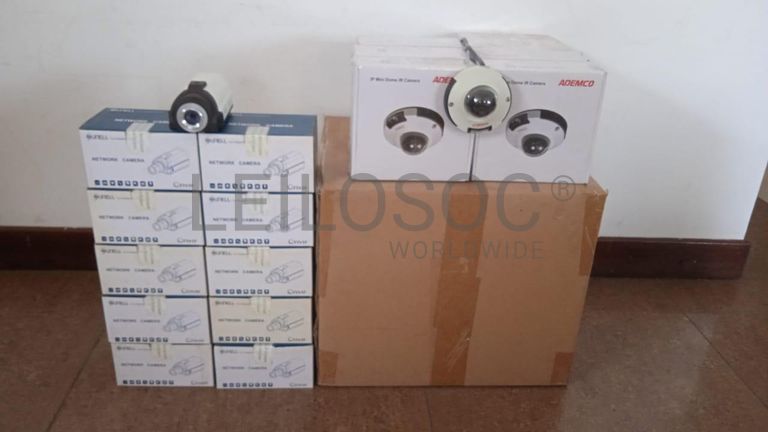 Câmeras de vigilância + Equipamentos de vigilância + Equipamentos de vigilância + Equipamentos de vigilância + Equipamentos de vigilância + Equipamentos de vigilância ·