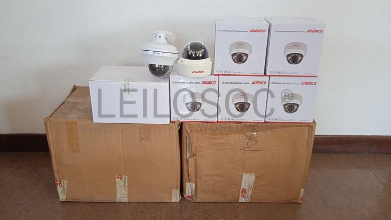 Câmeras de vigilância + Equipamentos de vigilância + Equipamentos de vigilância + Equipamentos de vigilância + Equipamentos de vigilância + Equipamentos de vigilância ·