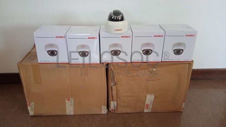 Câmeras de vigilância + Equipamentos de vigilância + Equipamentos de vigilância + Equipamentos de vigilância + Equipamentos de vigilância + Equipamentos de vigilância ·