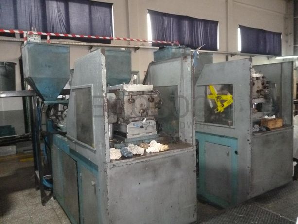 Equipamentos para fabrico de componentes para calçado e têxteis