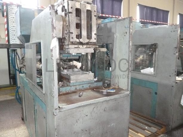 Equipamentos para fabrico de componentes para calçado e têxteis