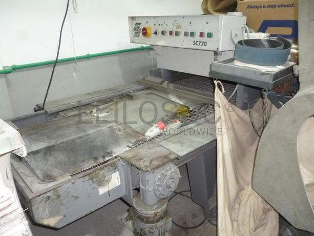 Equipamentos para fabrico de componentes para calçado e têxteis