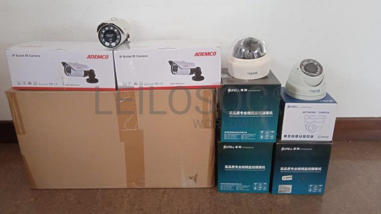 Equipamentos de vigilância + Equipamentos de vigilância + Equipamentos de vigilância + Equipamentos de vigilância + Equipamentos de vigilância ·